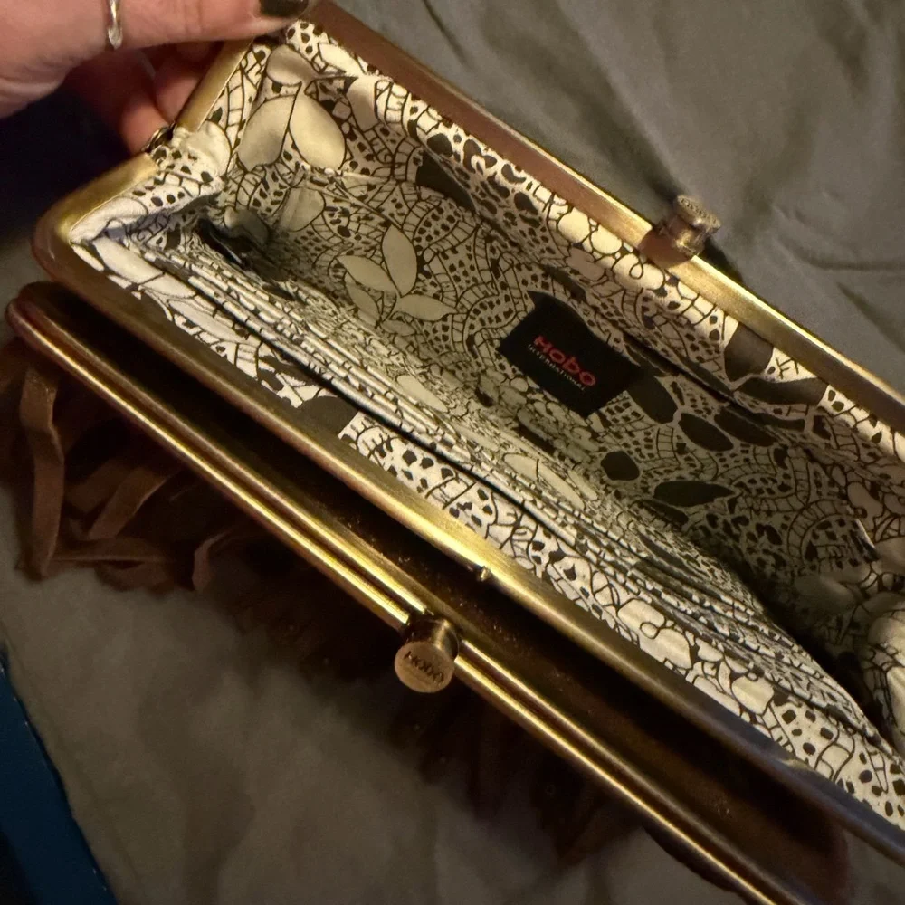 HOBO international Lauren wallet clutch Suede fringe - Picture 9 of 10